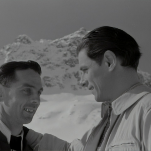 Perl Film Cool Tomato