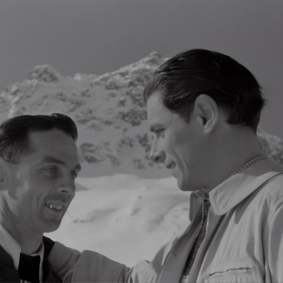 Perl Film Cool Tomato