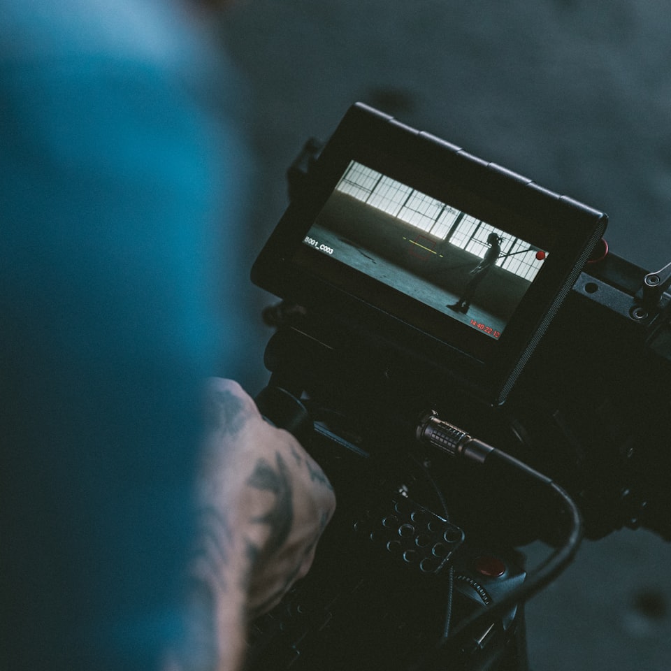 Lotion Video Bikini Medium