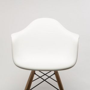 Medium Chair