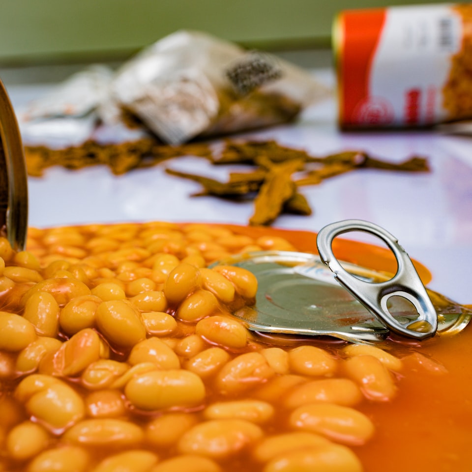 Soy Strawberry Knife Internet Medium