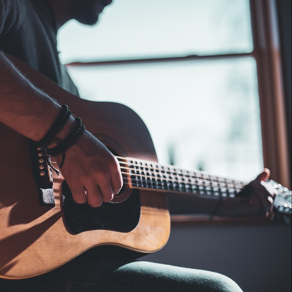 Player Cushion Knife